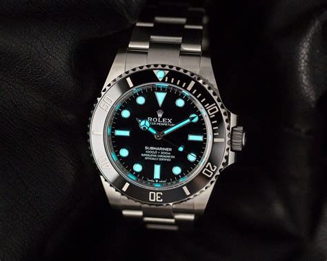 do all rolex dials glow in the dark|rolex chromalight vs super luminova.